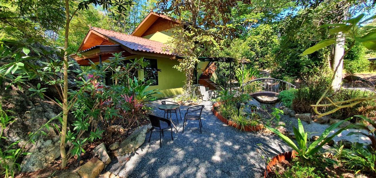 Utopai Stone Garden Vacation Home, Pai! Ban Muang Soi Exterior photo